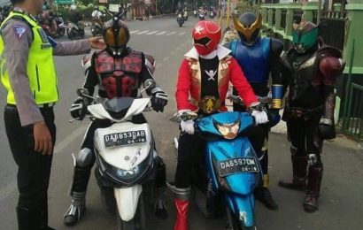 Indonezija: Power Rangersi na skuterjih