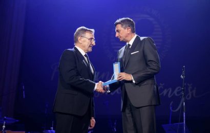 Predsednik Pahor odlikoval obrtno podjetniško zbornico Slovenije