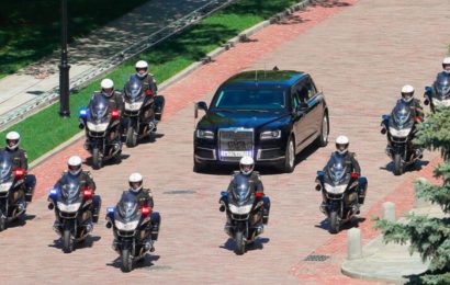 Aurus predstavil električni motocikel Merlon za motorizirano spremstvo ruskih državnih uradnikov